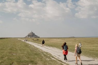 Les chemins du Mont-Saint-Michel balisés jusqu’en Charente-Maritime